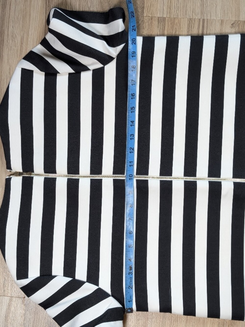 Kate Spade Short Sleeve Cotton/Silk Striped Short Shift Dress - Picture 5 of 11